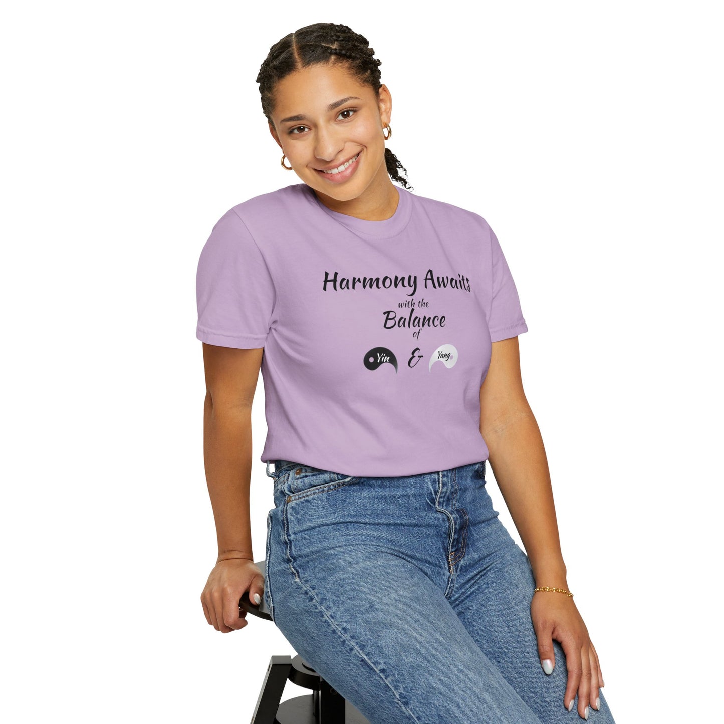 T-Shirt with the "Harmony Awaits" and the Yinyang Building design