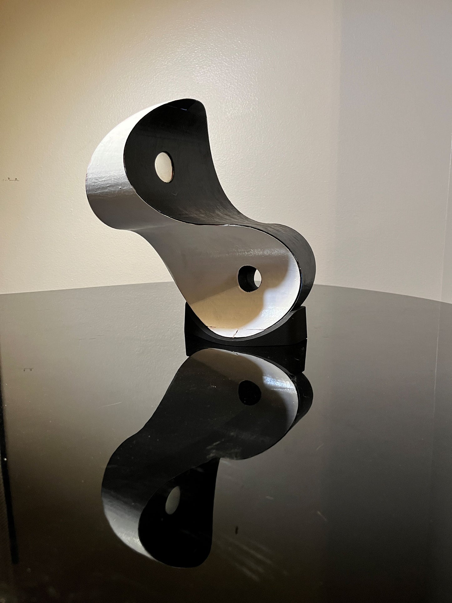 Yinyang Statuette